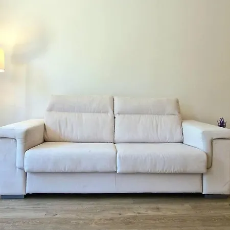 Minimal Chic Wi-fi Clima Apartment
