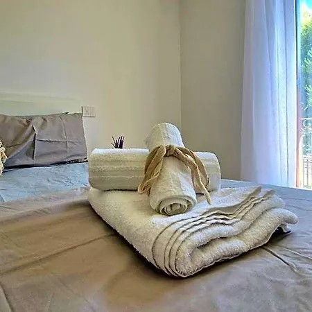 Minimal Chic Wi-fi Clima Apartment