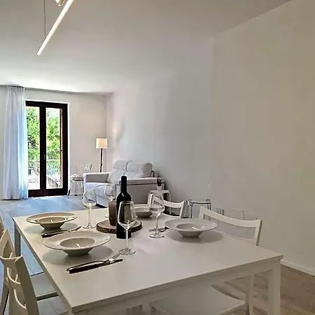 Minimal Chic Wi-fi Clima *